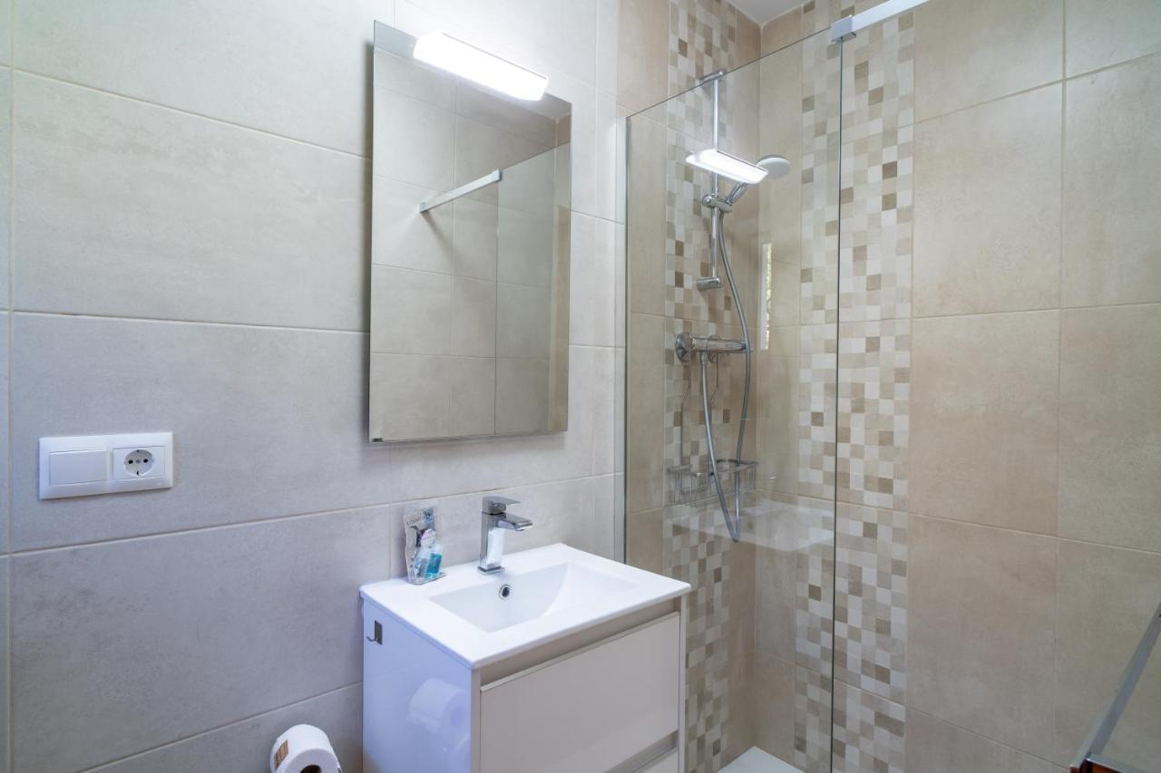 Villa Isabel Private Pool Casasol Nerja Buitenkant foto